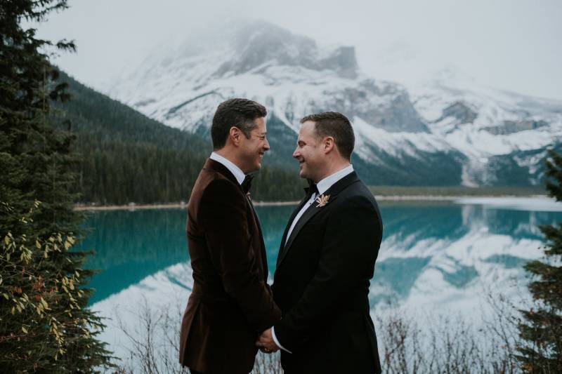 Photoshoot At Emerald lake Lodge Wedding | Lynn Fletcher Weddings